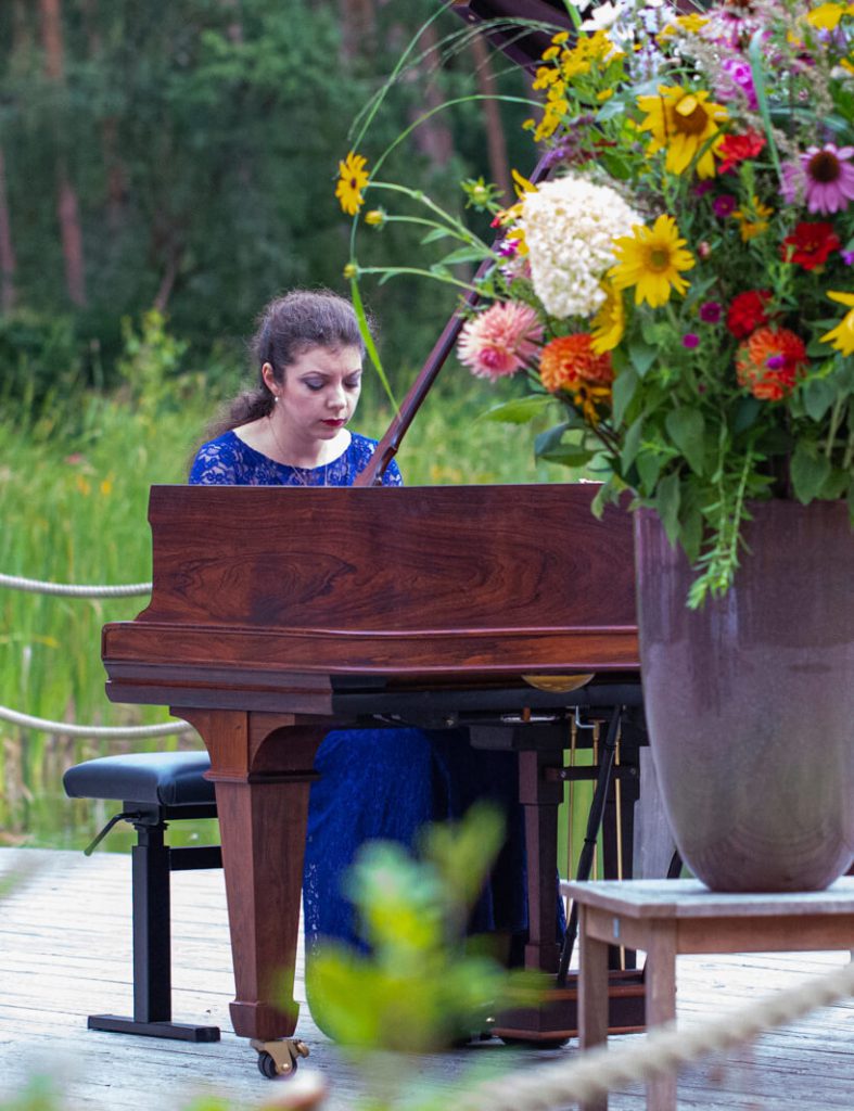 Konzerte am Waldsee Michaelshof Sammatz | Waldszenen | Sofja Gülbadamova